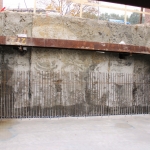 Bouwkuip met stempelraam en gestorte betonvloer