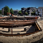 Uitgraven boouwkuip met stempelraam en funderingspalen